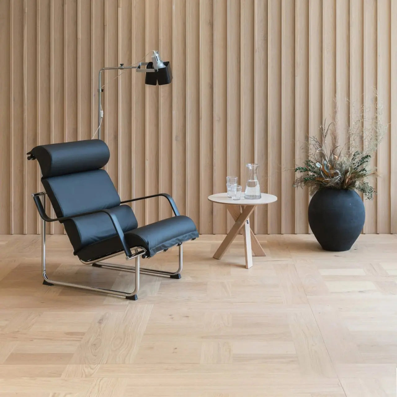 Yrjö Kukkapuro Remmi nojatuoli musta nahka/kromi - Laatukaluste