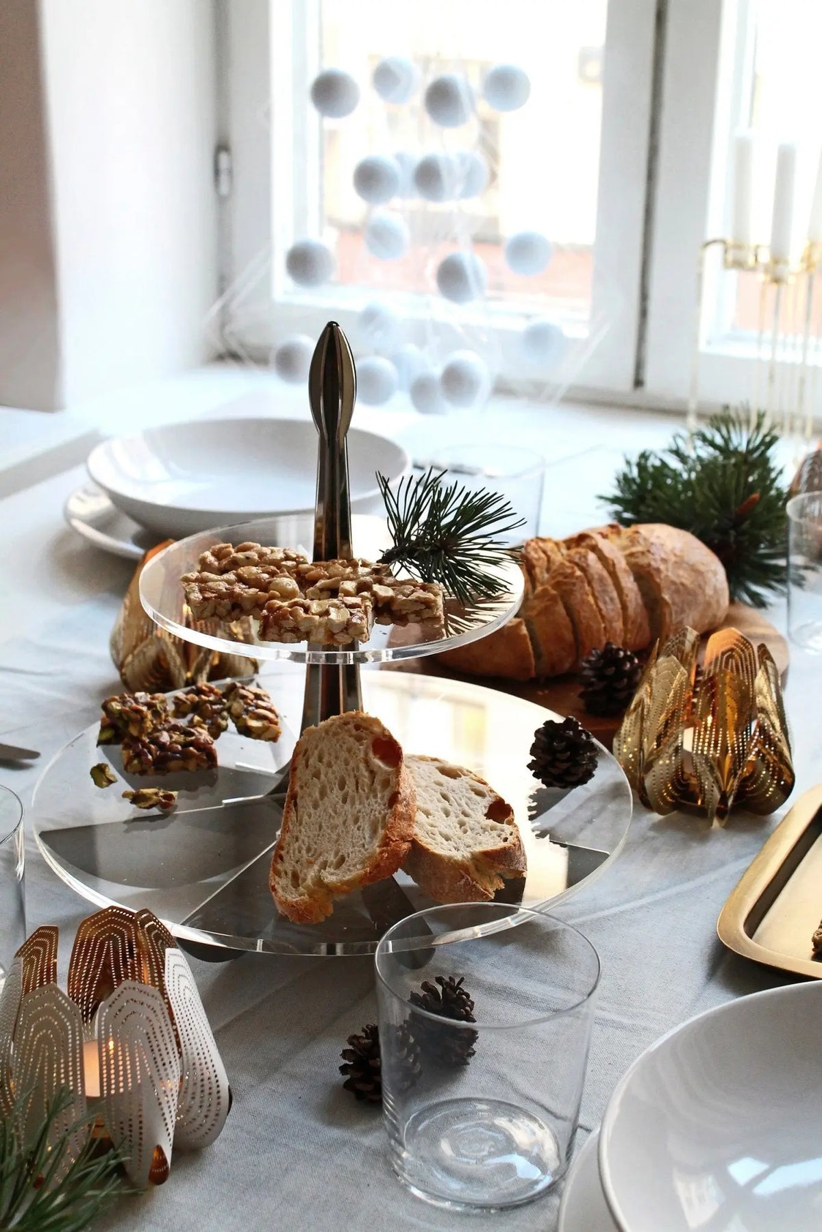 be&liv Lily kerrostarjotin kromi - Laatukaluste