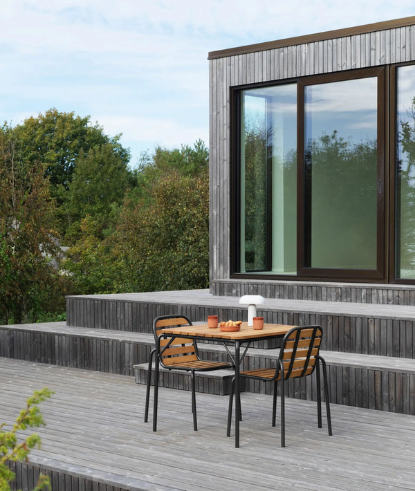Normann Copenhagen Vig pöytä 80x90 Robinia/musta Normann Copenhagen