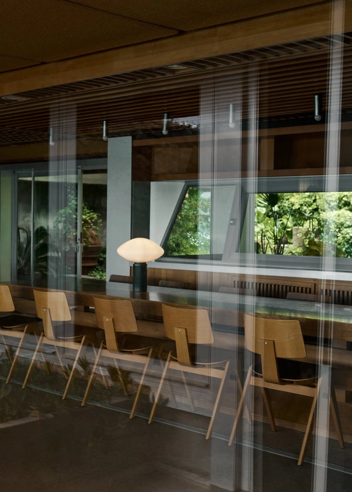 &Tradition Daystak RD1 tuoli pyökki/pähkinä &Tradition