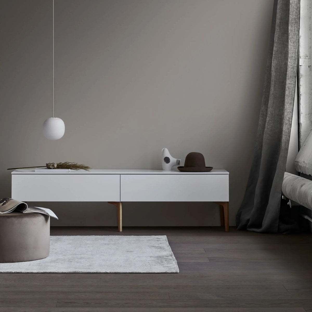 Lundia Fuuga TV-taso 192x52 valkoinen/tammi Lundia