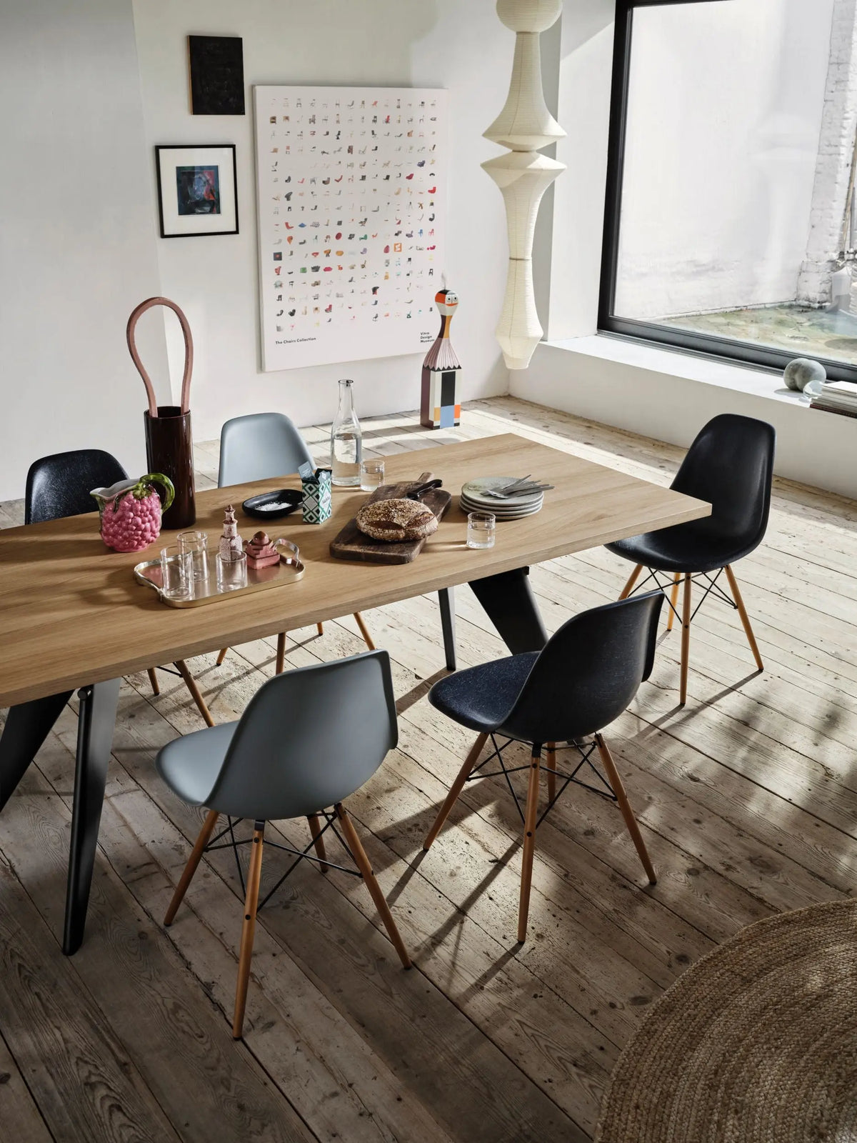 Vitra Eames DSW tuoli RE vaaleanharmaa/vaahtera Vitra