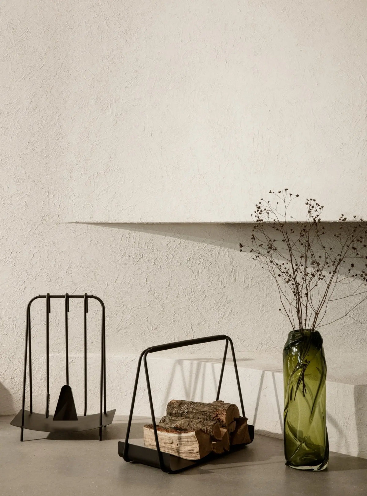 Ferm Living Port takkavälineet musta - Laatukaluste