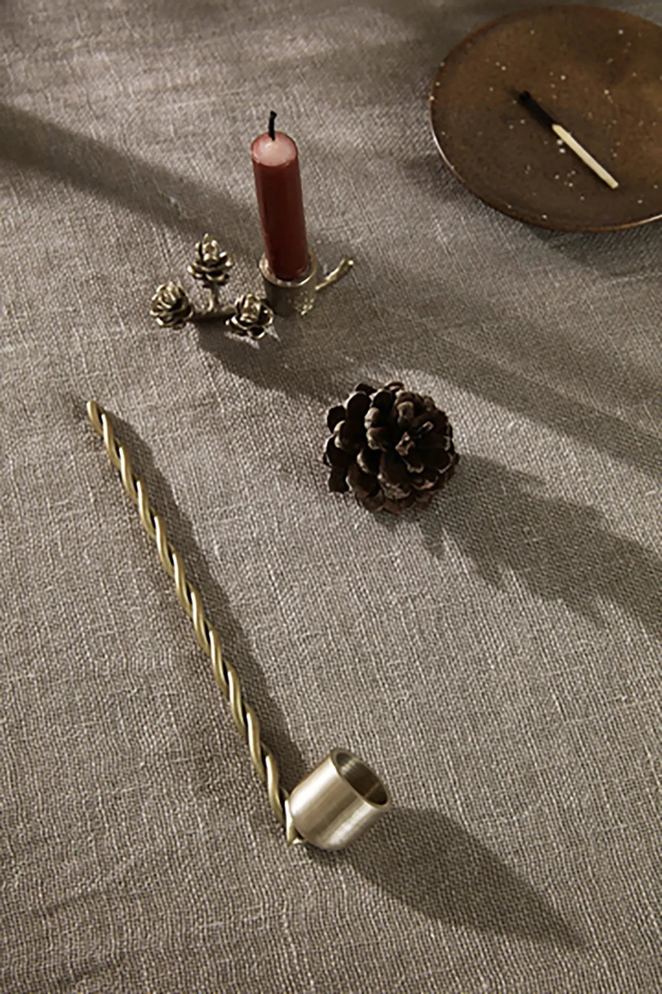 Ferm Living Twist kynttilänsammutin - Laatukaluste