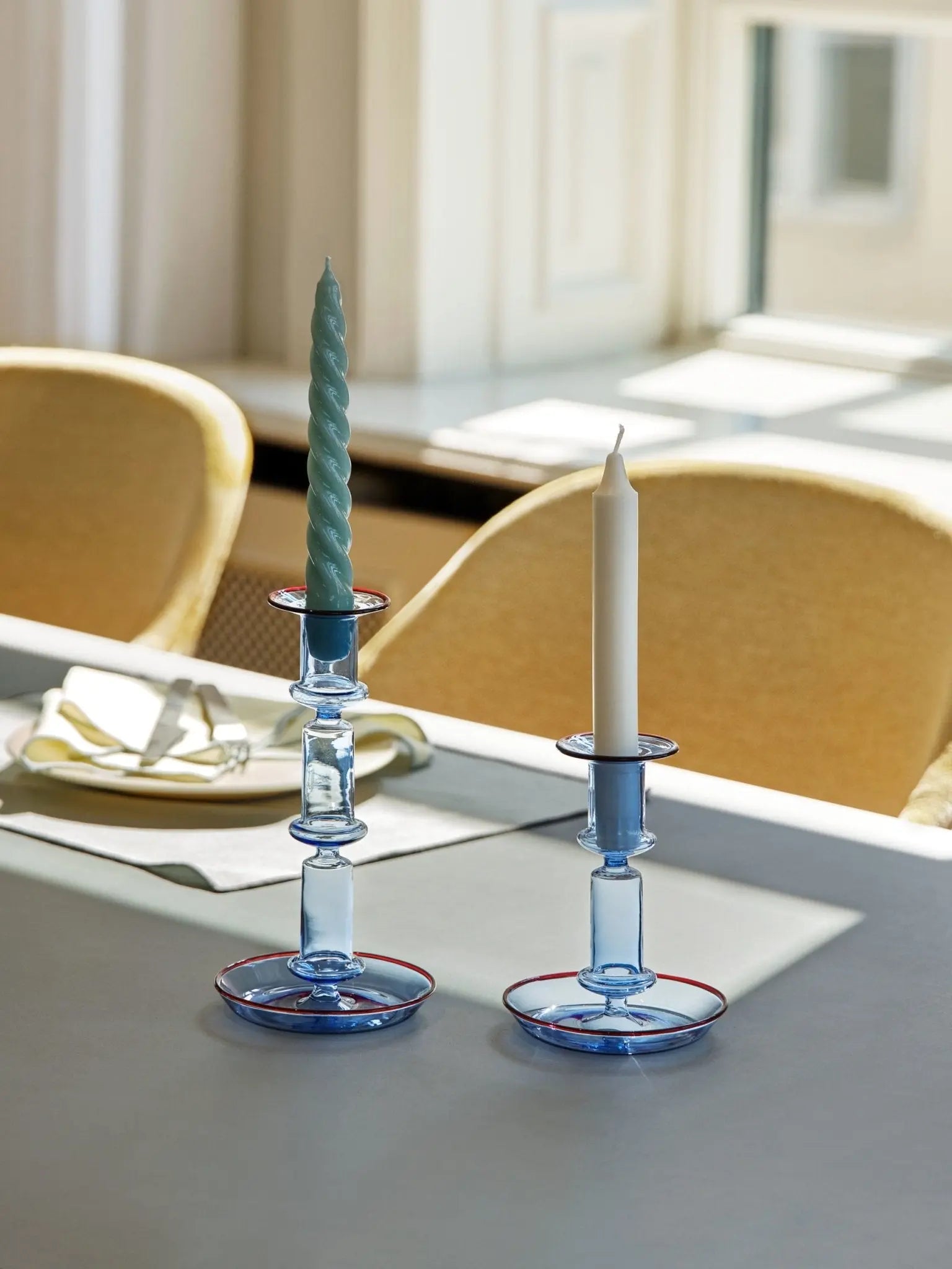 HAY Flare M kynttilänjalka vaaleansininen - Laatukaluste