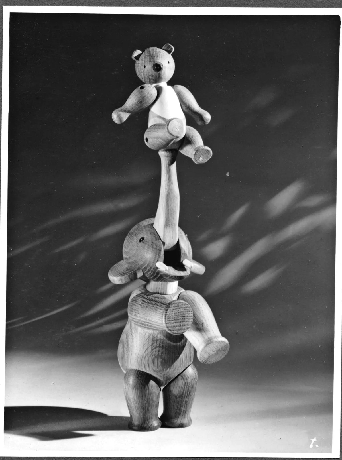 Kay Bojesen Karhu tammi - Laatukaluste