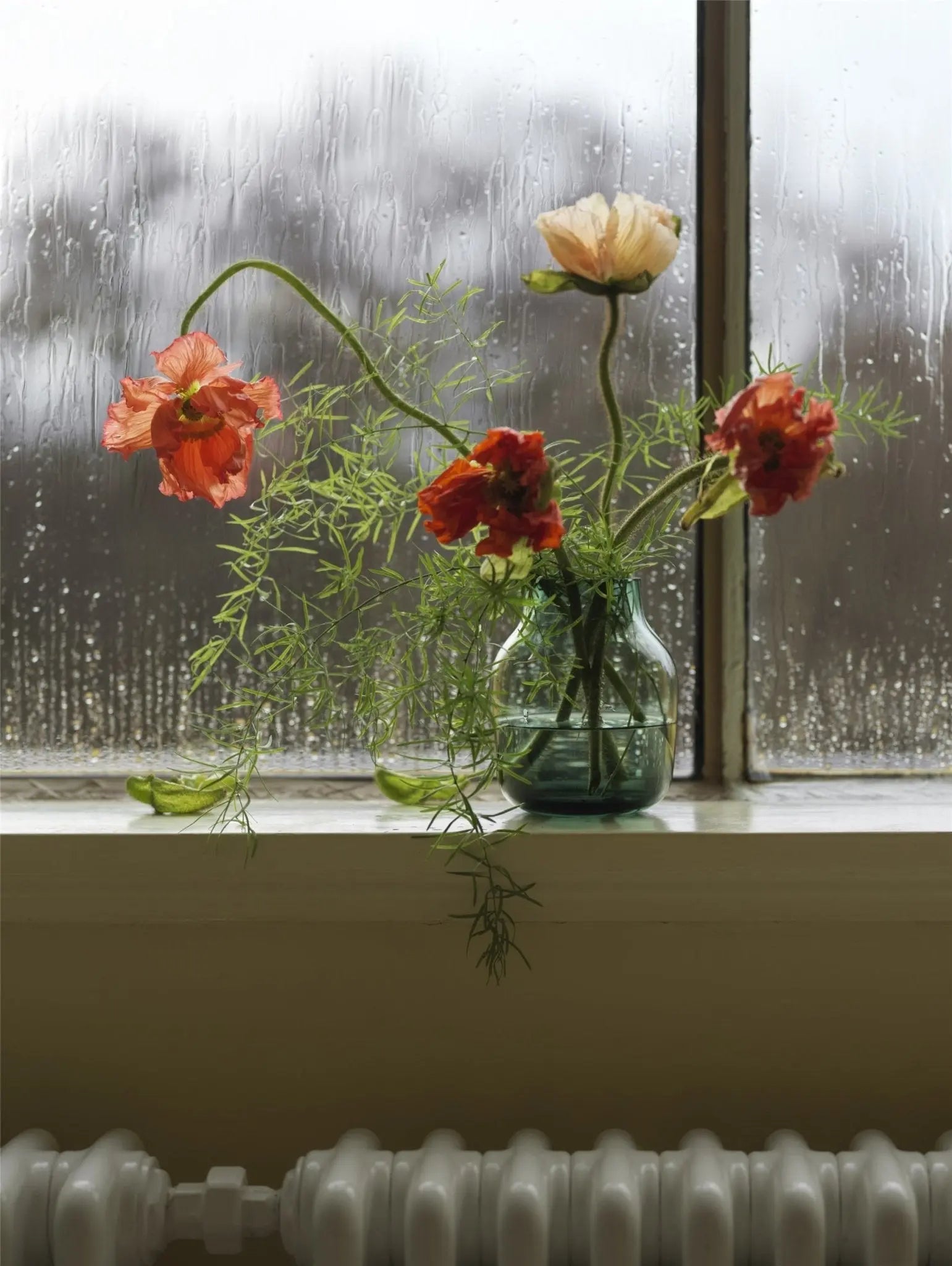 Muuto Silent maljakko Ø11 tummanvihreä - Laatukaluste