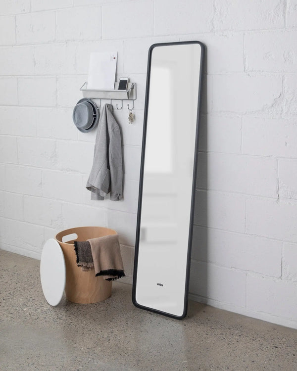 Umbra Hub Leaning peili - Laatukaluste